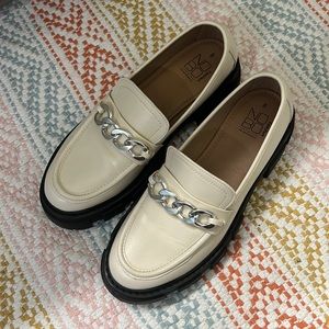 Cream colored chunky loafers. Size 8